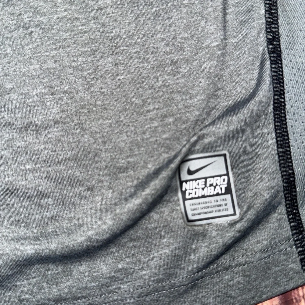 Nike Pro Combat Heather Gray Fitted Top - Picture 4 of 4